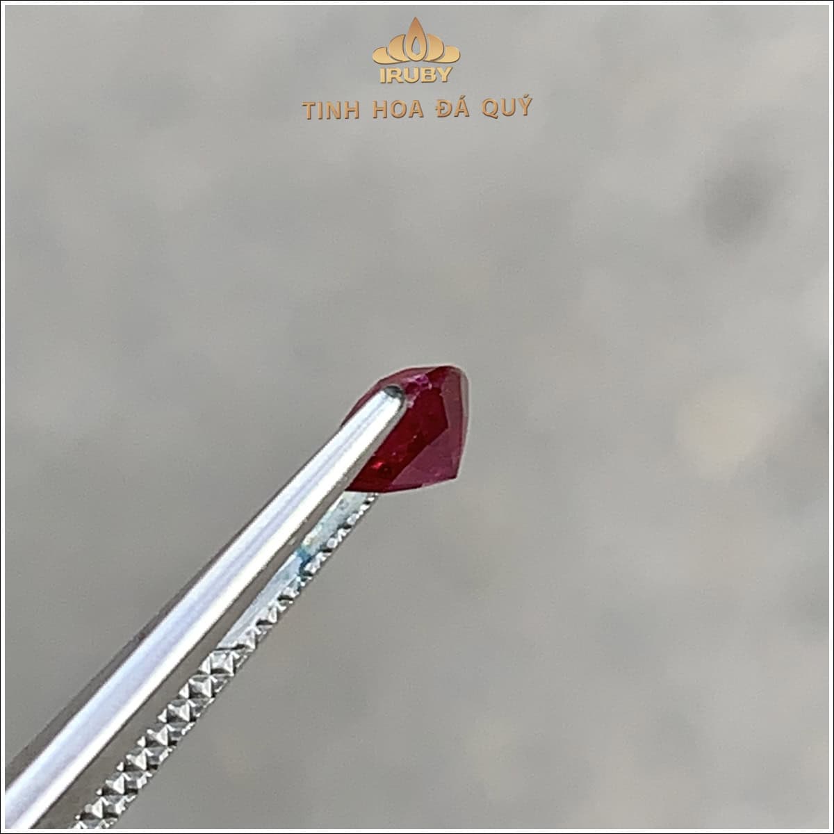 Đá Ruby đỏ huyết bồ câu Lục Yên 0,55ct IRRF274 2412055 hình ảnh 3