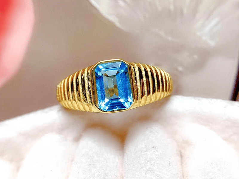 Đá Topaz sở hữu độ cứng hoàn hảo 8/10 trên Mosh