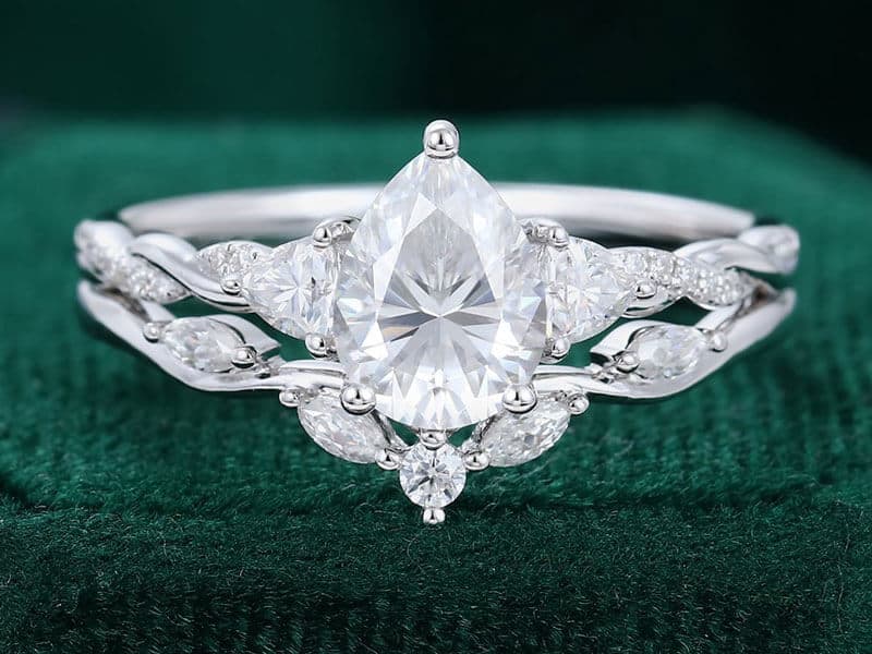 ve dep ruc ro cua nhan moissanite - lua chon hoan hao thay the kim cuong