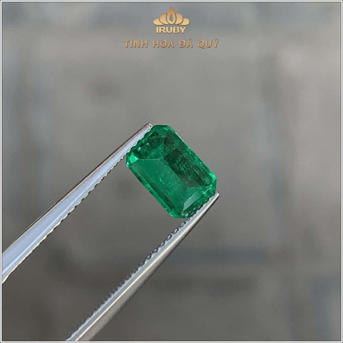 Đá Emerald Colombia xanh vivid tự nhiên 1,40ct - IREM 2504140 Đá Emerald Colombia xanh vivid tự nhiên 1,40ct - IREM 2504140