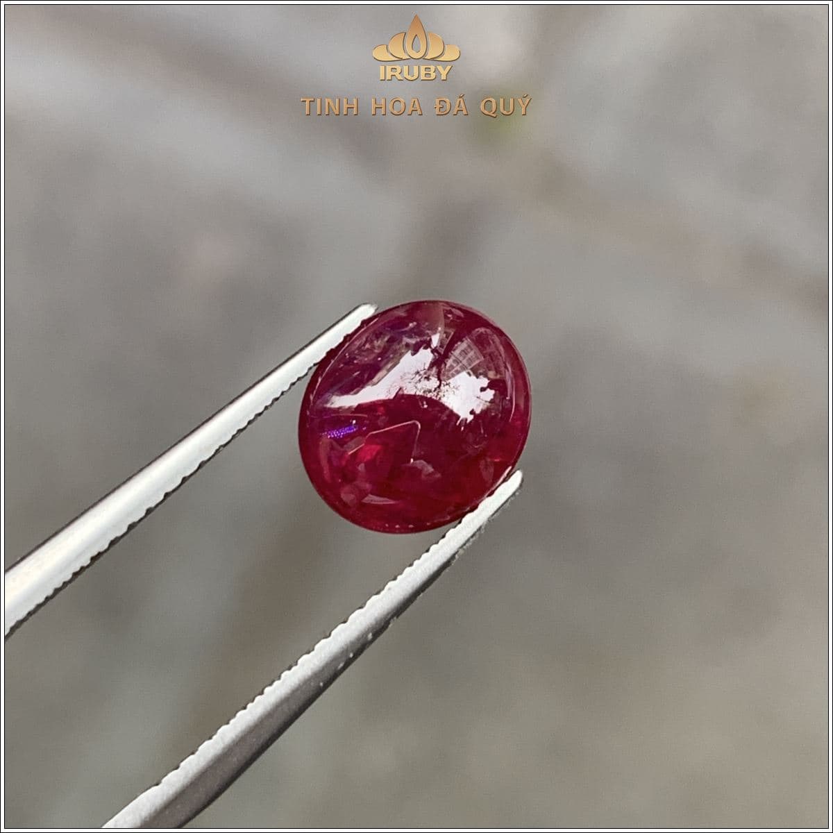 Đá Ruby cabochon đỏ huyết Lục Yên tự nhiên 100% 3,69ct - IRRC 2504369