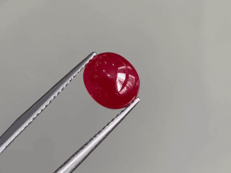 Đá Ruby huyết Bồ Câu loại đá có giá trị nhất trong dòng đá Ruby