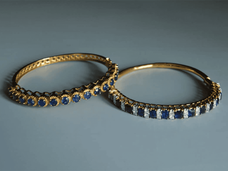 Giá đá vòng tay Sapphire sẽ phụ thuộc vào rất nhiều yếu tố như màu sắc, chất lượng của viên đá Giá đá vòng tay Sapphire sẽ phụ thuộc vào rất nhiều yếu tố như màu sắc, chất lượng của viên đá