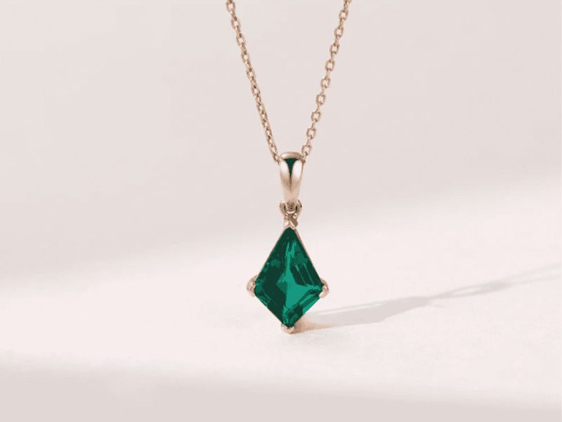 Mặt dây Emerald kết Kim Cương – IREM 233455