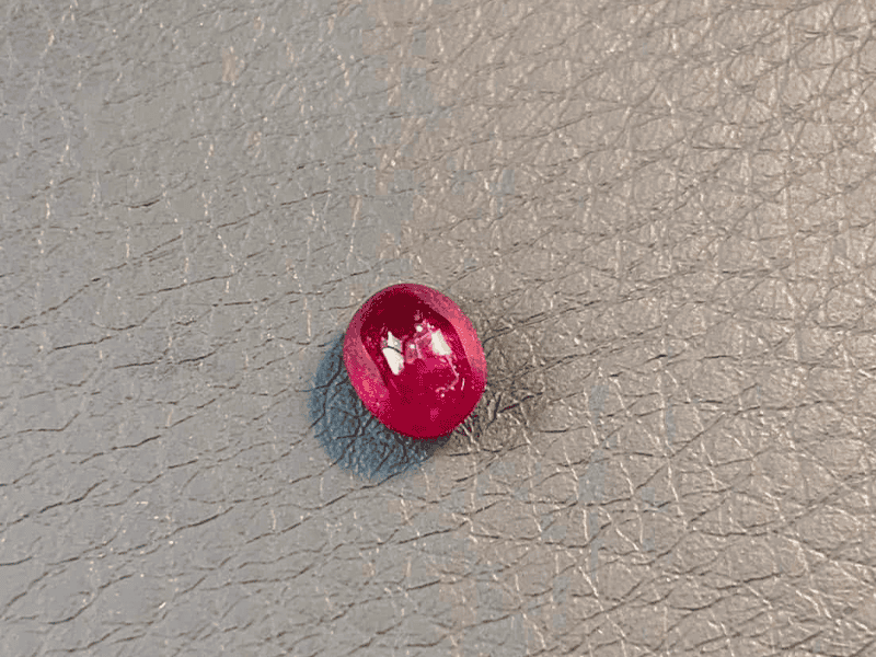 Những tạp chất của đá Ruby ảnh hưởng đến giá trị của viên đá