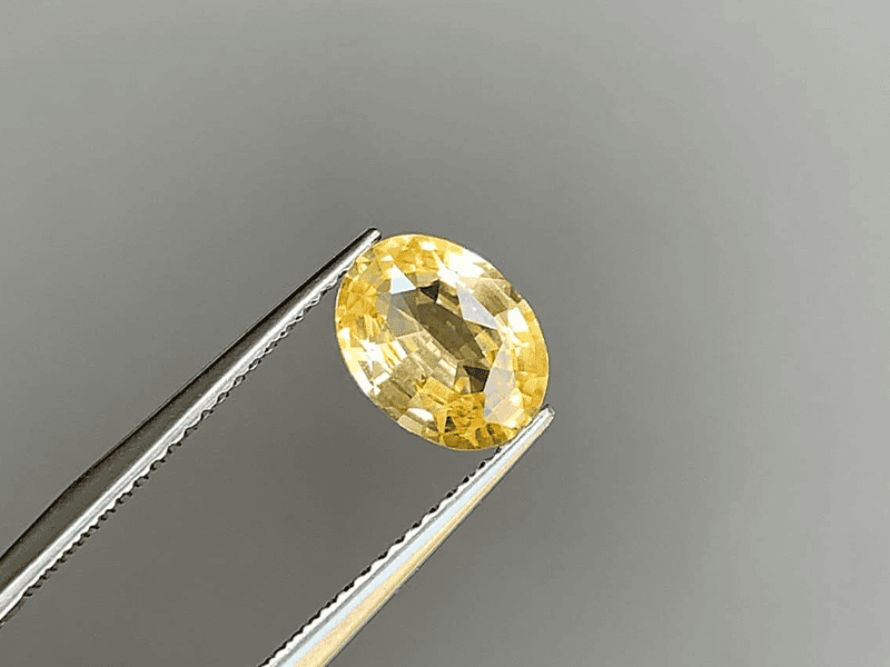Sử dụng đá Sapphire đúng cách sẽ mang đến những lợi ích cho người sử dụng
