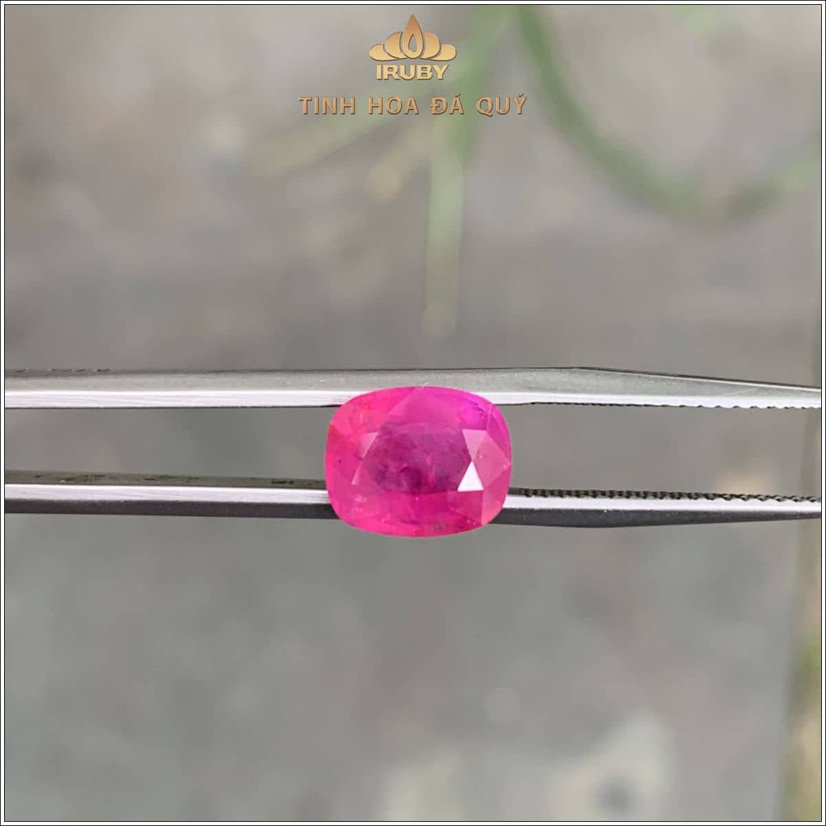 Đá Sapphire hồng Lục Yên tự nhiên 100% 2,78ct - IRPS 2504278