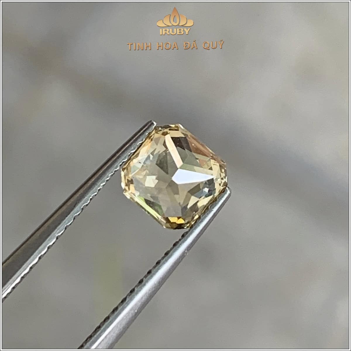 Đá Sapphire vàng SriLanka tự nhiên 100% 1,56ct - IRYS 2505156 Đá Sapphire vàng SriLanka tự nhiên 100% 1,56ct - IRYS 2505156