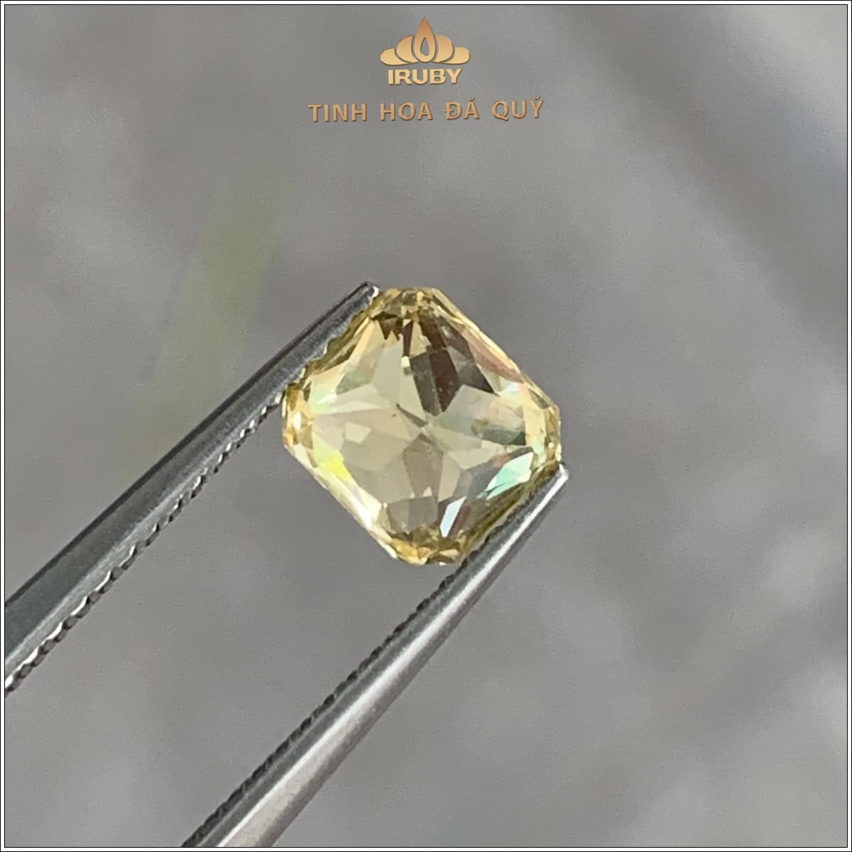 Đá Sapphire vàng SriLanka tự nhiên 100% 1,65ct - IRYS 25051650 Đá Sapphire vàng SriLanka tự nhiên 100% 1,65ct - IRYS 25051650