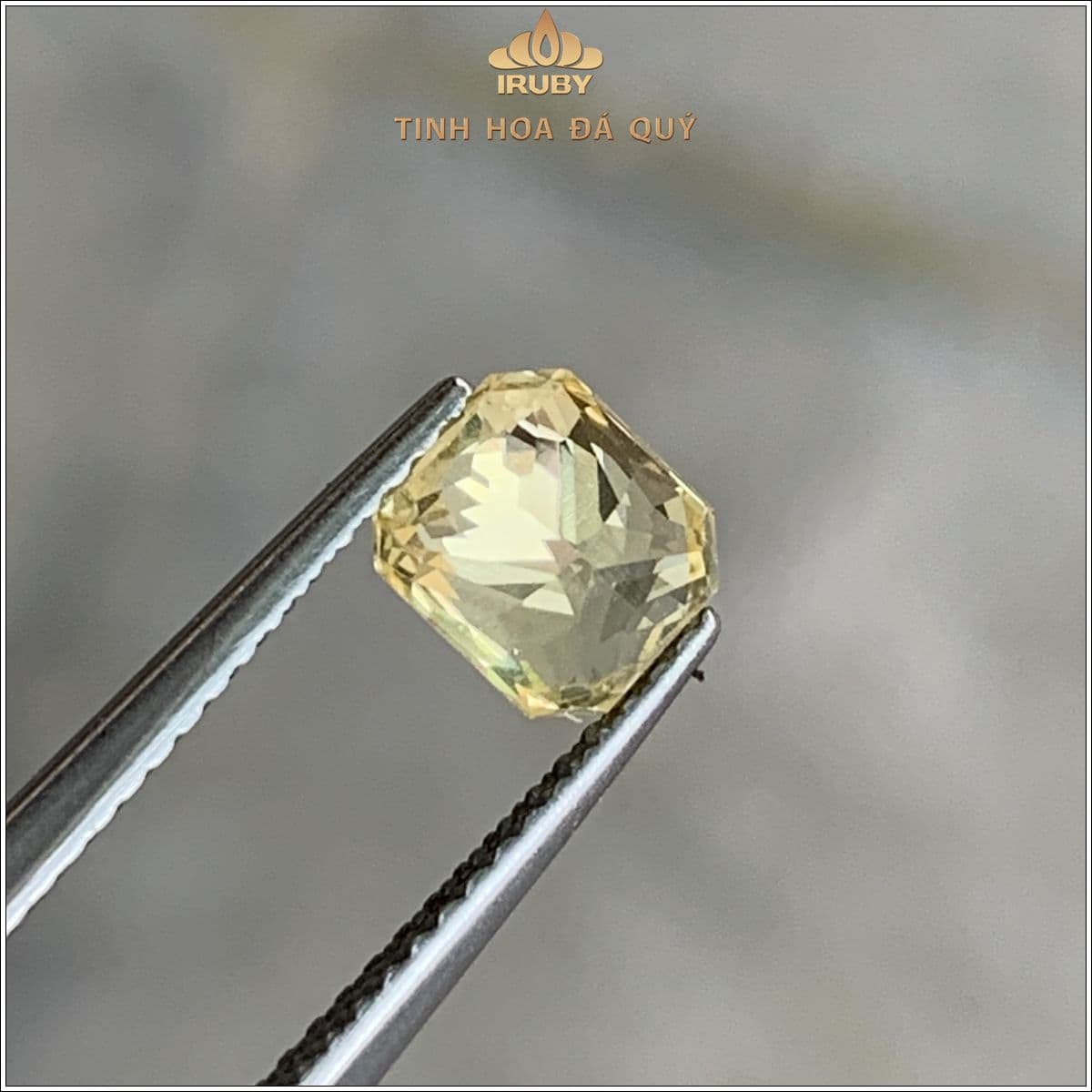 Đá Sapphire vàng SriLanka tự nhiên 100% 1,74ct - IRYS 2505174 Đá Sapphire vàng SriLanka tự nhiên 100% 1,74ct - IRYS 2505174