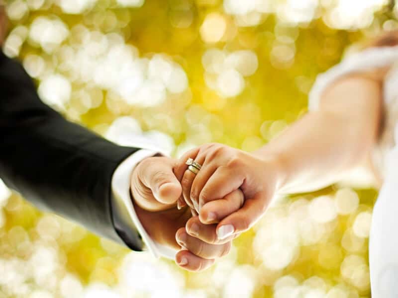 Người Đinh Sửu nên lựa chọn người tuổi Dậu, Tý, Thân để kết hôn nguoi dinh suu nen lua chon nguoi tuoi dau, ty, than de ket hon
