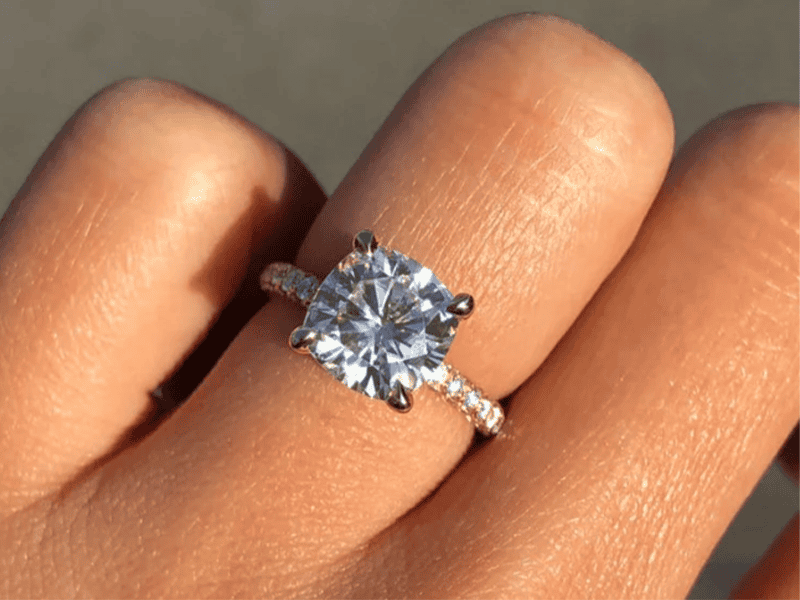 Giác cắt của nhẫn kim cương cũng liên quan đến yếu tố ngũ hành phong thủy