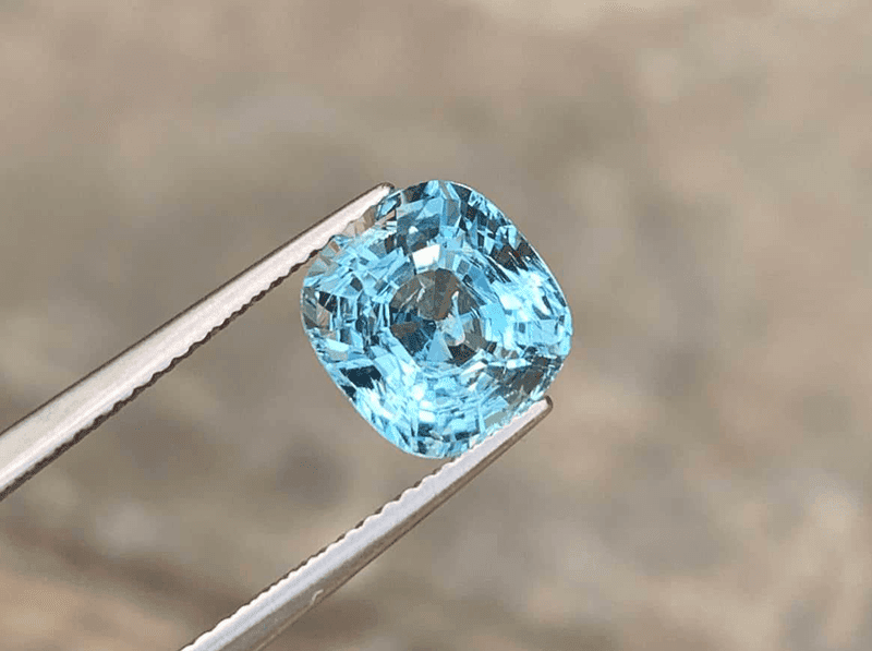 Aquamarine la loai da rat hop voi nam Mau Tuat, khi su dung se ho tro trong viec cau tai va tang cuong truc giac