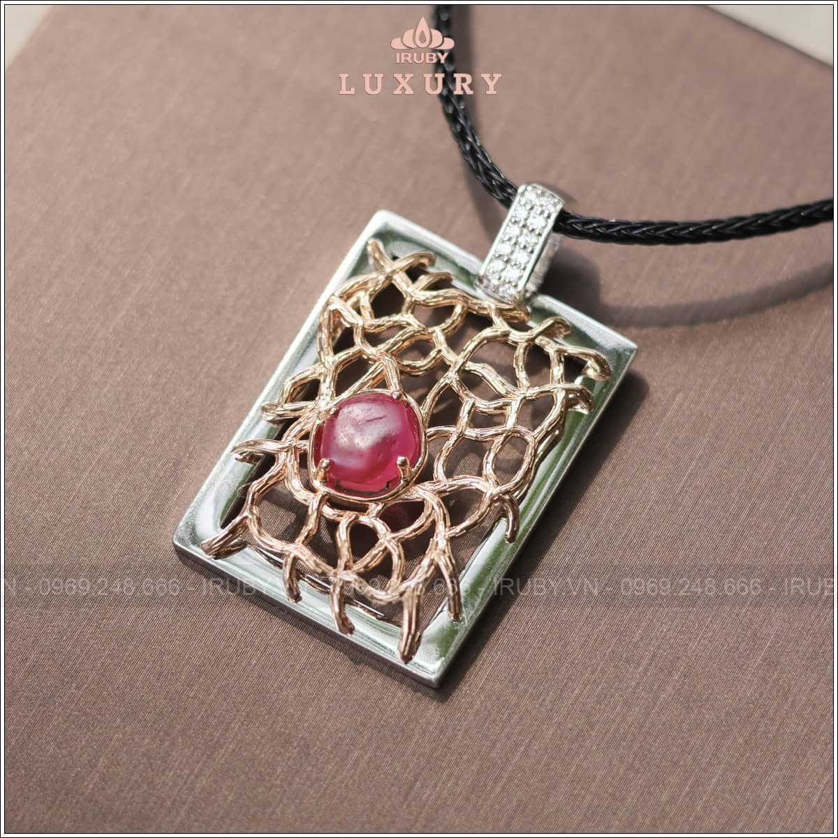 Mặt dây chuyền Ruby thô 3,48ct - Hồng Ngọc giữ lửa - IRRT 25990348