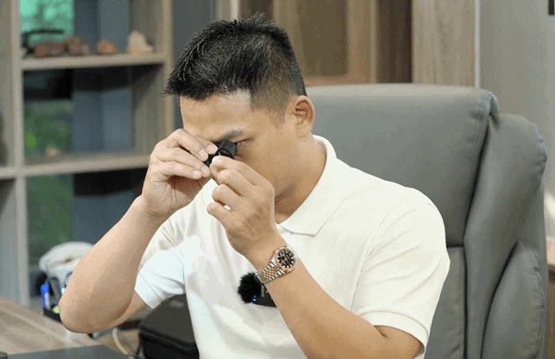 Cac chuyen gia tai IRuby se truc tiep tham dinh trang suc truoc khi dua ra gia thua mua