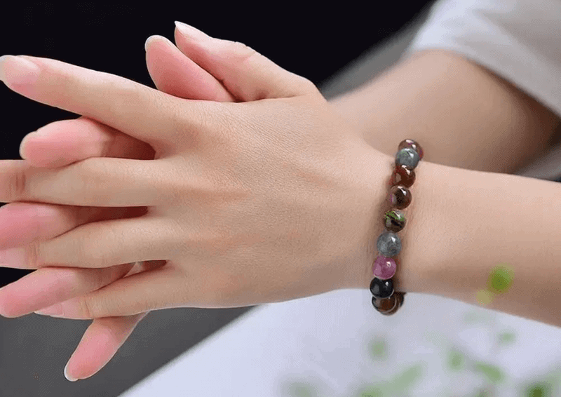 Da Tourmaline co nguon nang luong vo tan, moi nguoi nen su dung vong tay de tang cuong suc khoe tinh than
