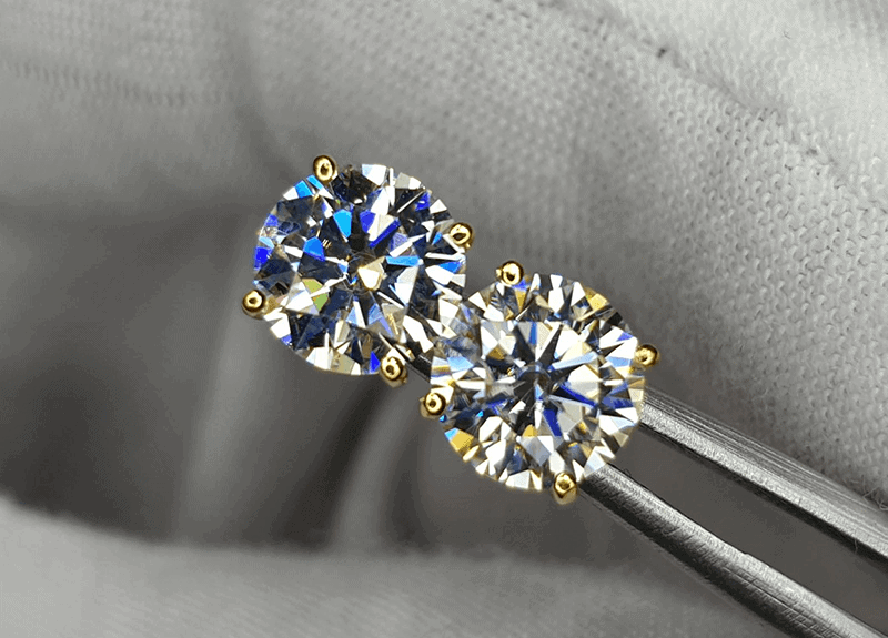 Tuy la da nhan tao nhung ve mat phong thuy Moissanite van mang lai nhieu tac dung cho ban than nguoi deo