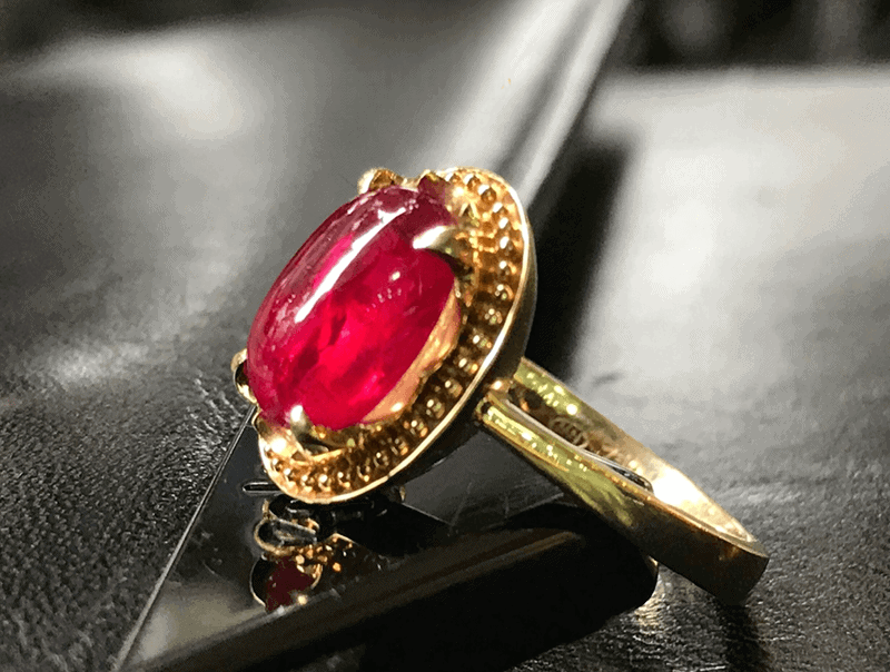 Nhan dinh da quy hien nay duoc su dung nhieu, dac biet noi bat voi nhung loai da nhu Ruby, Sapphire, Garnet