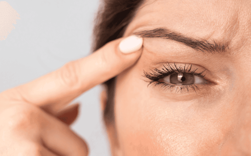 Ve mat tu vi nhay mat phai thuong bao hieu mot diem gi do nen moi nguoi can phai het suc luu y