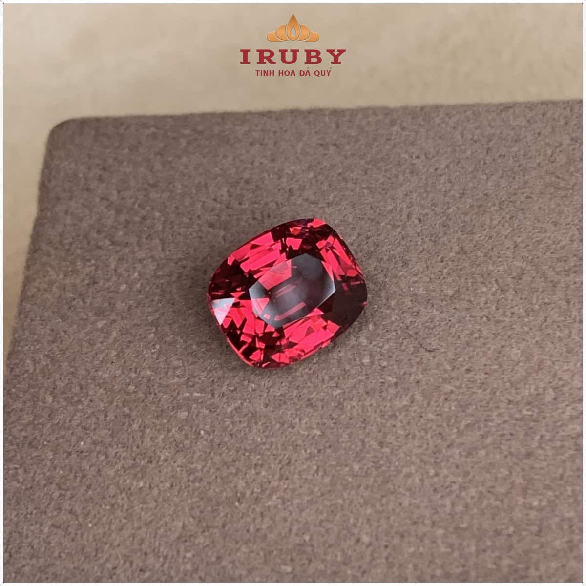 Đá Spinel đỏ Lục Yên 4,68ct tự nhiên 100% - IRSI235 2601468 Đá Spinel đỏ Lục Yên 4,68ct tự nhiên 100% - IRSI235 2601468