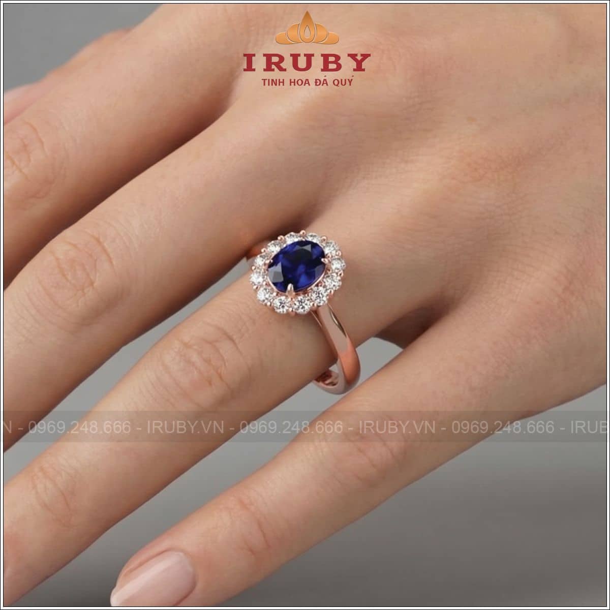 Nhẫn nữ đá Sapphire xanh kết kim cương - Vietnam Sapphire - IRNU71