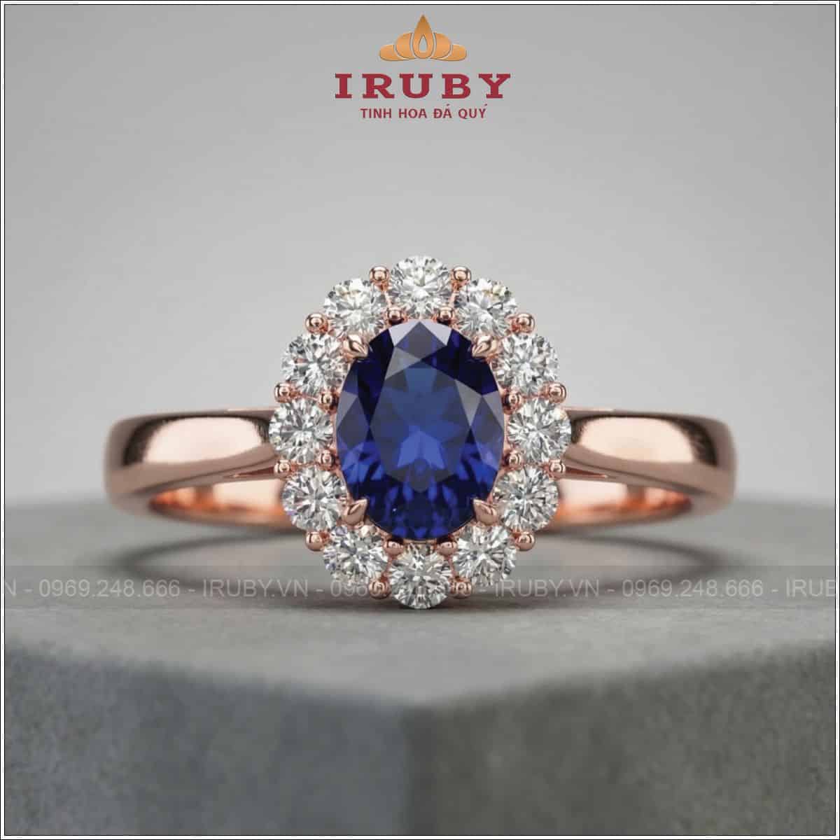 Nhẫn nữ đá Sapphire xanh kết kim cương - Vietnam Sapphire - IRNU71