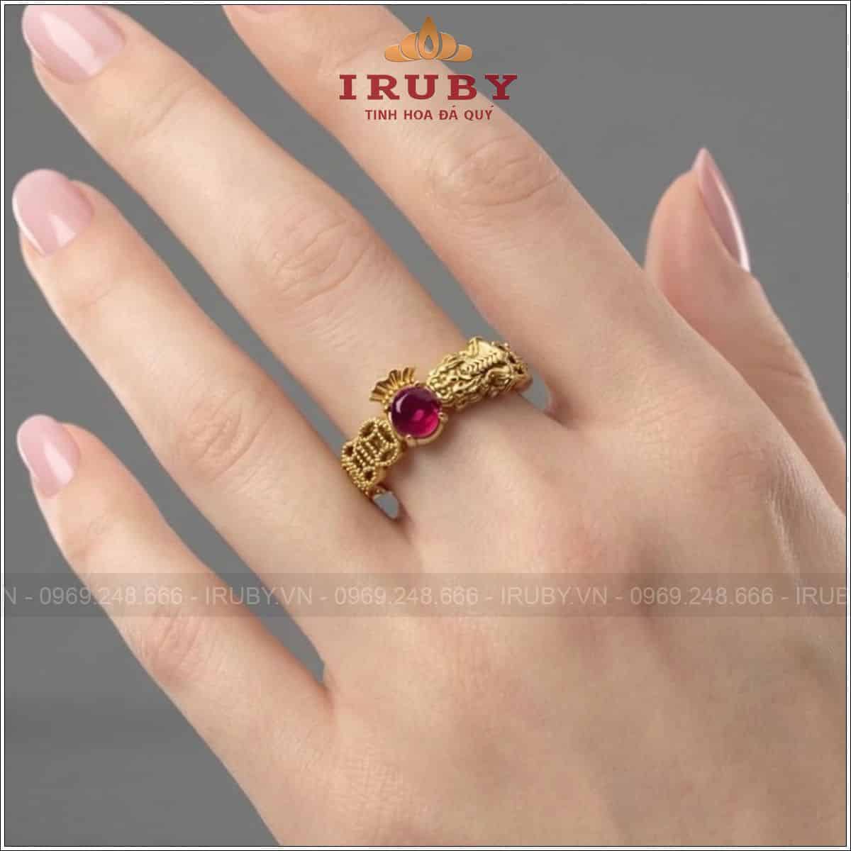 Nhẫn Nữ Tỳ Hưu Kim Tiền Đá Đỏ Tài Lộc - Red stone ring - IRNU69