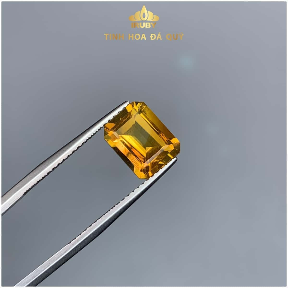 Đá Thạch anh vàng mang năng lượng của mệnh Thổ hóa giải sự tương khắc giữa Kim và mộc