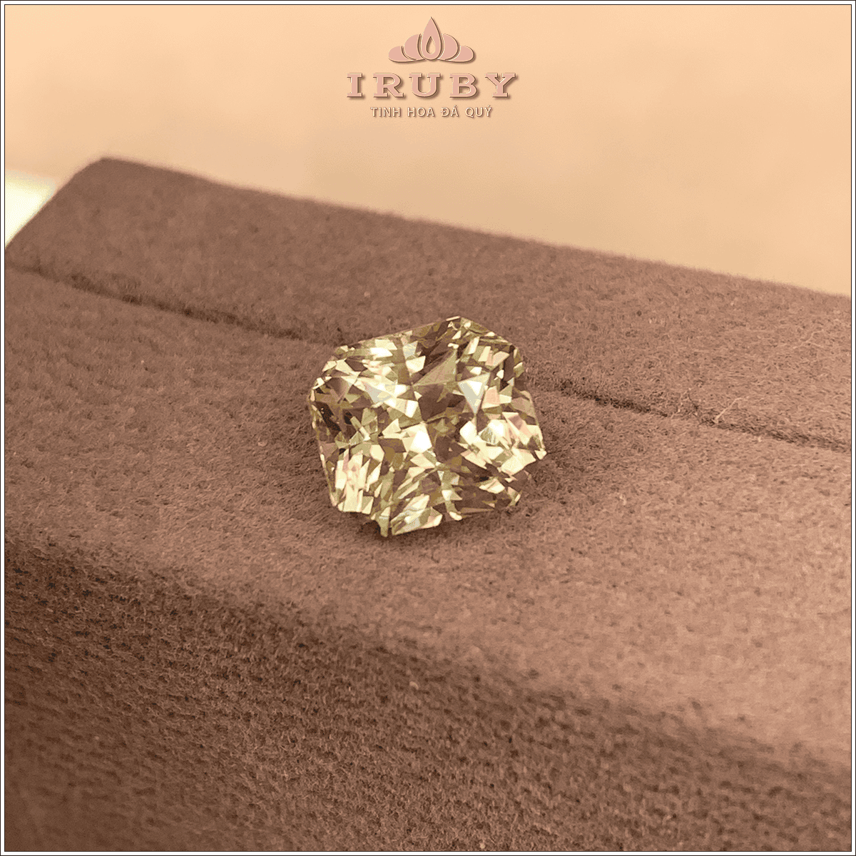 Đá Sapphire vàng mang lại thịnh vượng và may mắn